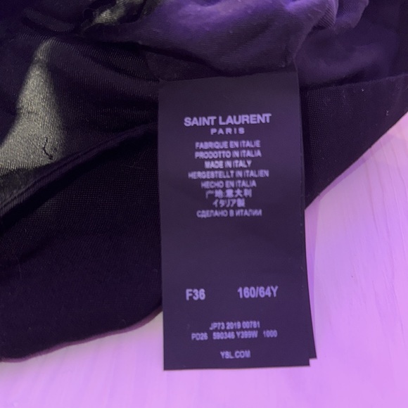 Saint Laurent Pleated Shorts - Picture 4 of 4